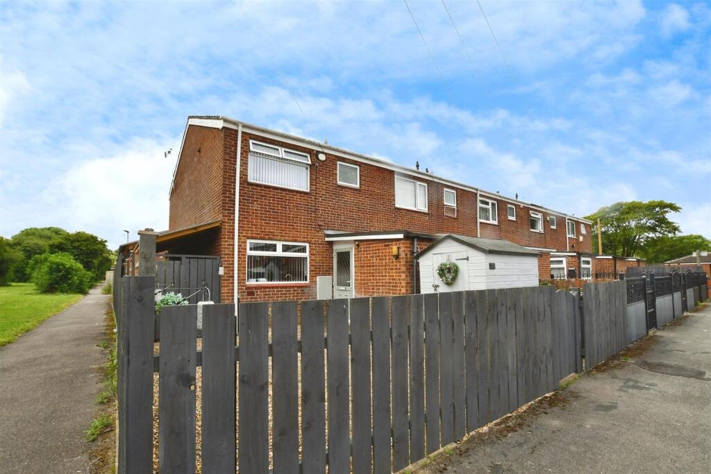 Buy or rent a property | Tenterden Close, Hull HU7 6BH