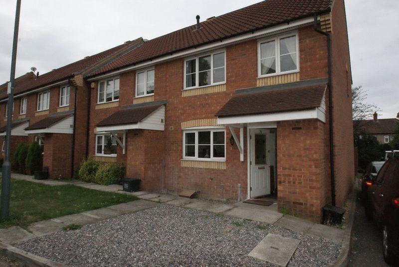 Buy or rent a property | Westfield Gardens, Romford RM6 4BY