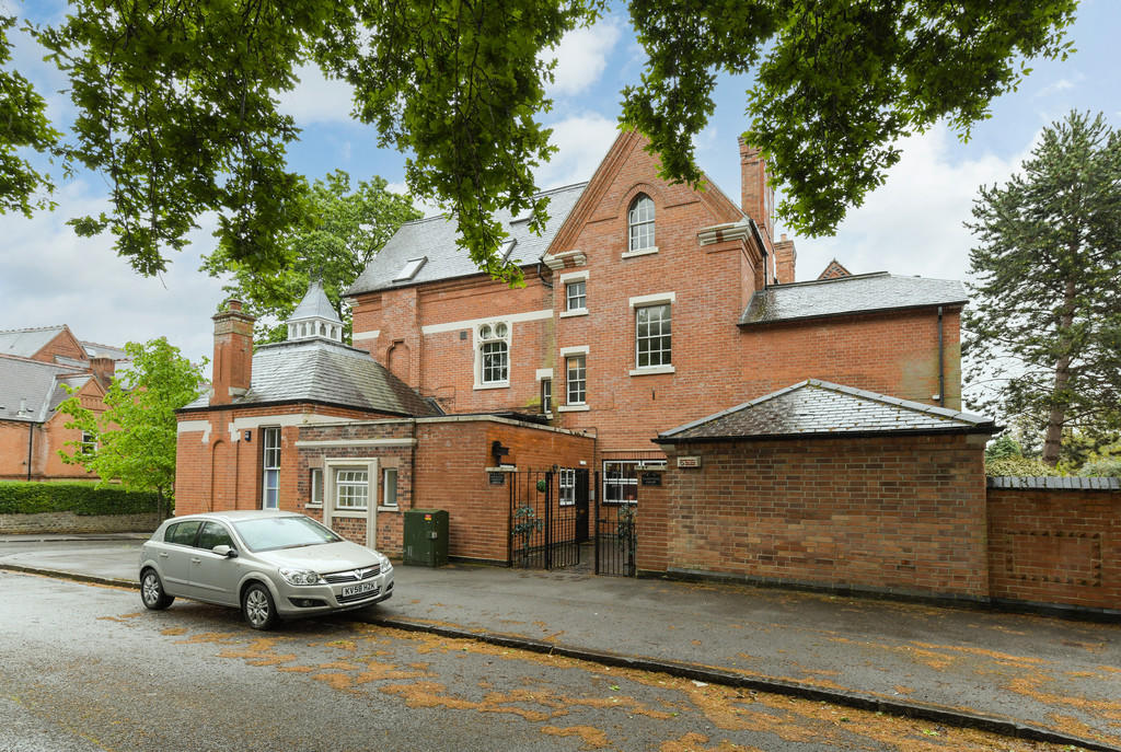 Buy or rent a property | Cavendish Crescent South, Nottingham NG7 1EN