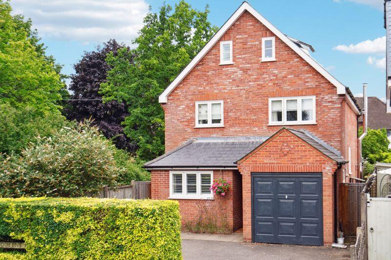 Buy or rent a property | Queens Road, Marlow SL7 2PS