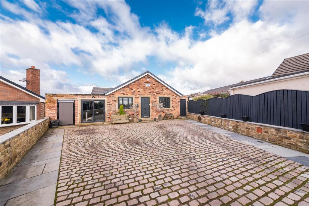 Buy or rent a property | Crummock Way, Barnsley S71 5EB