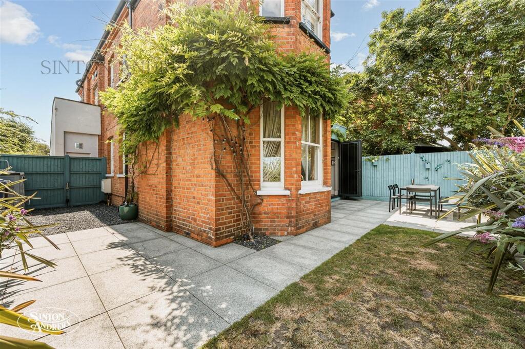 Buy or rent a property | Lyncroft Gardens, London W13 9PU