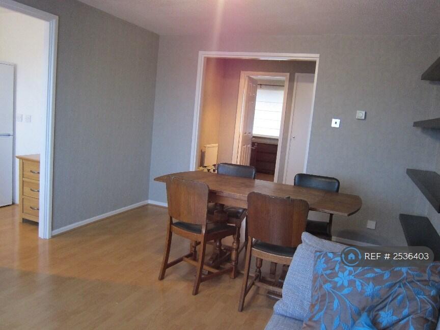 Buy or rent a property | Pixton Way, Croydon CR0 9JW