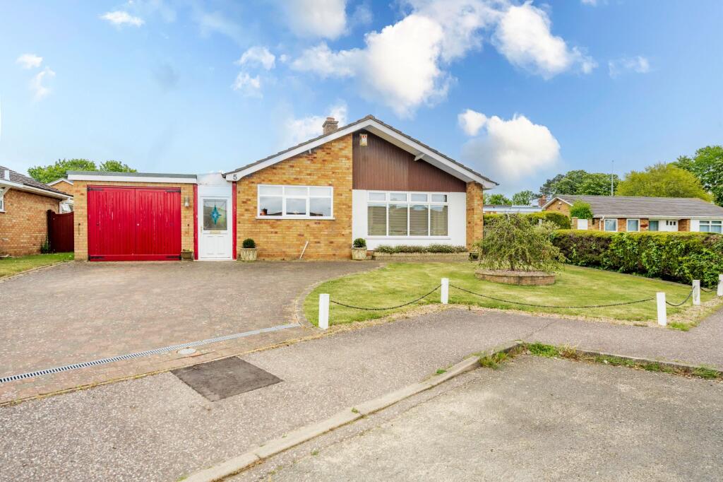 Buy or rent a property | Parkland Crescent, Norwich NR6 7RQ