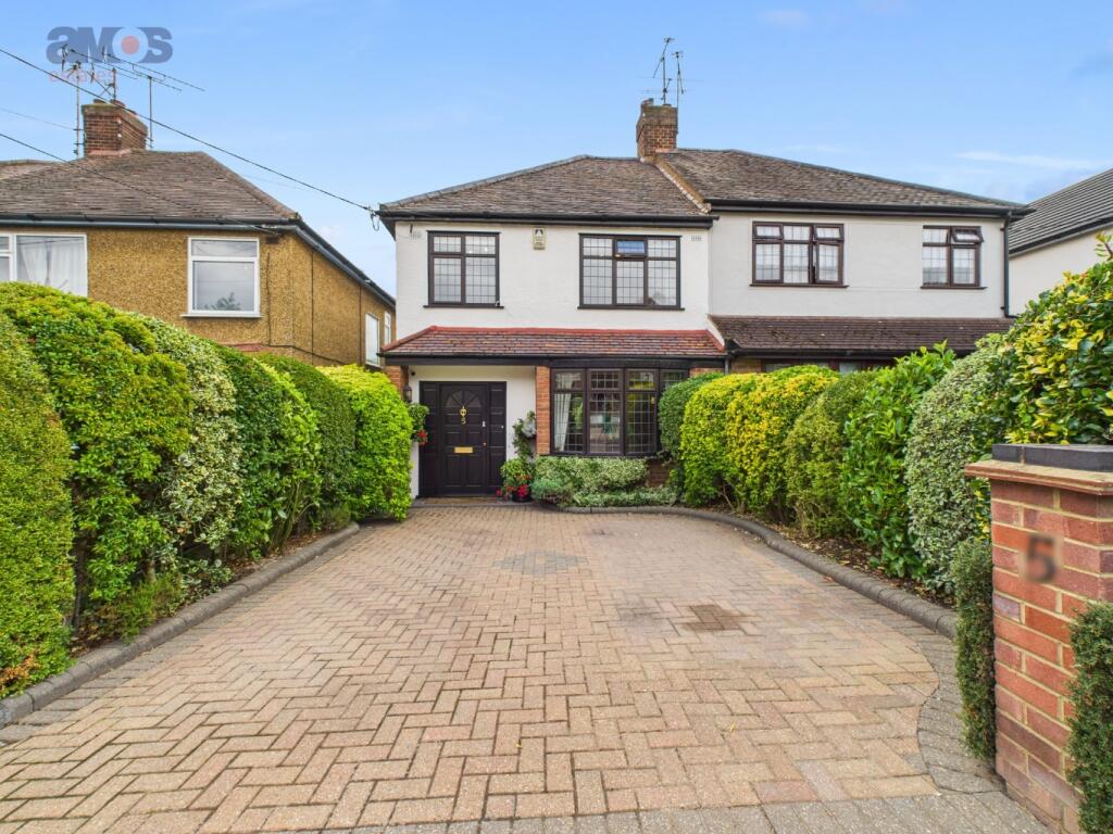 Buy or rent a property | Tudor Way, Hockley SS5 4EY