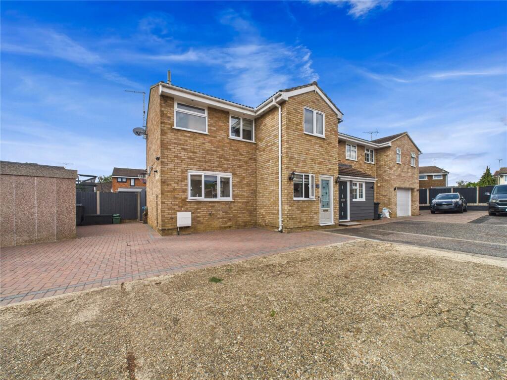 Buy or rent a property | Heather Court, Chelmsford CM1 6YQ