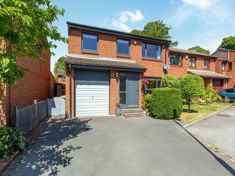 Buy or rent a property | Summerhill Gardens, Leeds LS8 2EL
