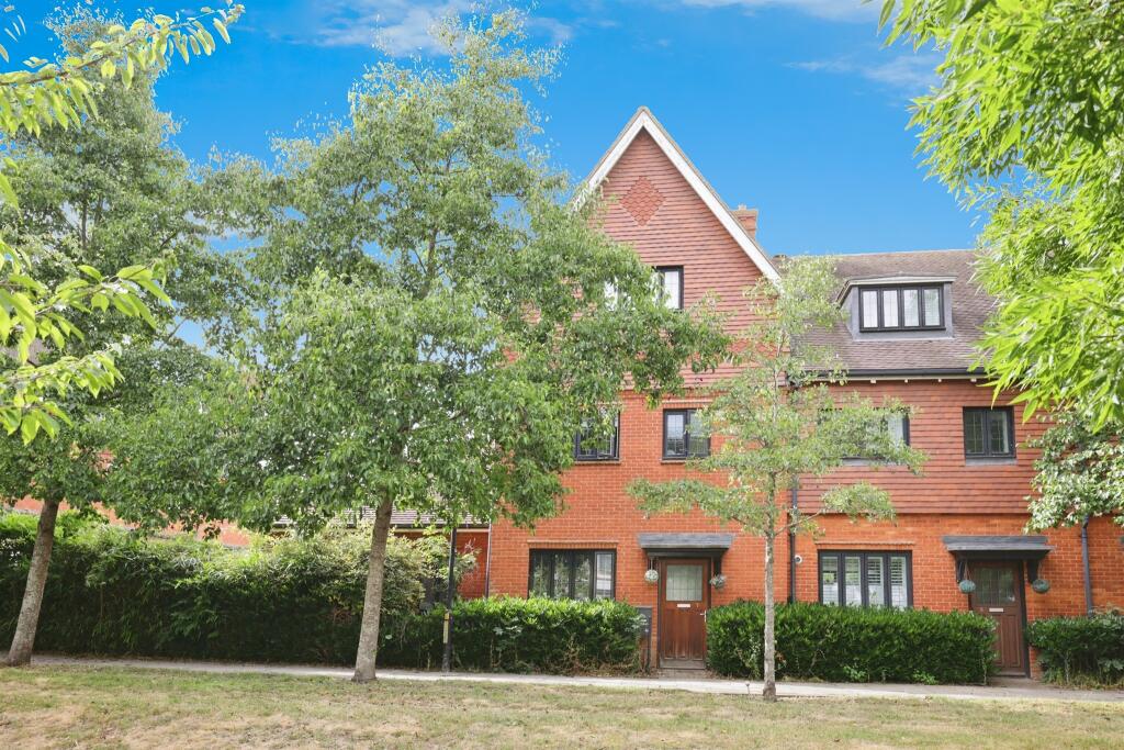 Buy or rent a property | Clickers Drive, Northampton NN5 4ED