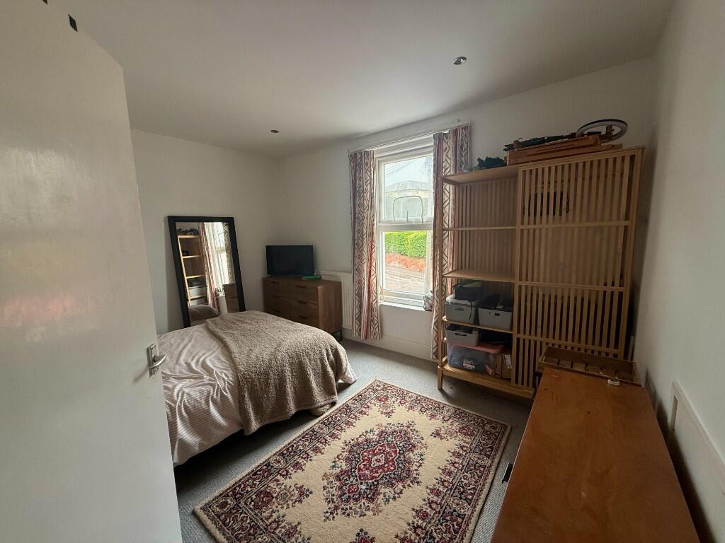 Buy or rent a property | Alumdale Road, Bournemouth BH4 8HX