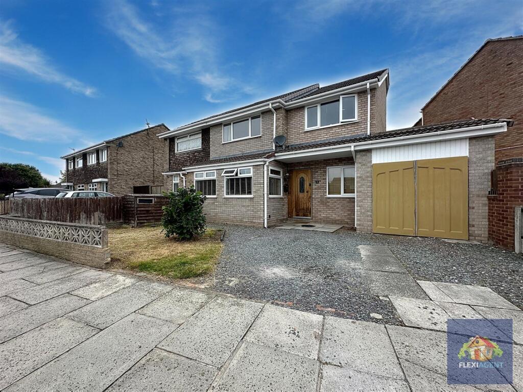 Buy or rent a property | Seaton Way, Southport PR9 9GJ