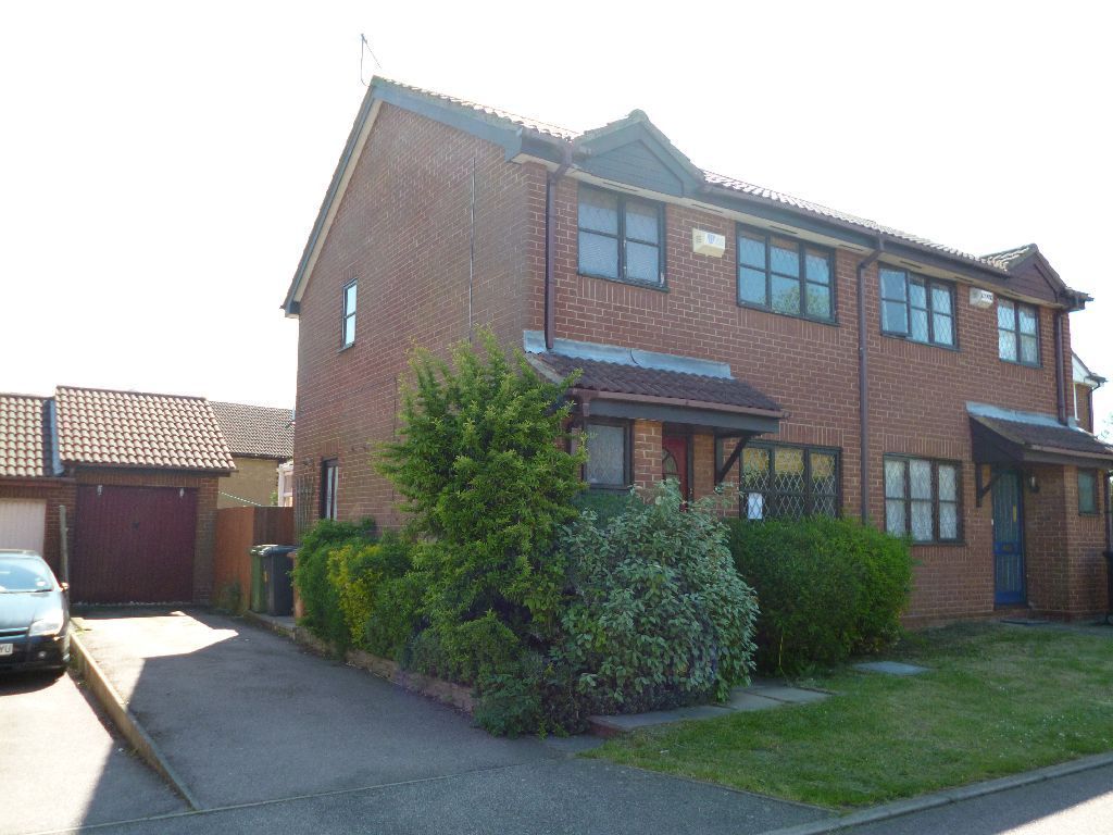 Buy or rent a property | Bourne Close, Wellingborough NN8 5ZN