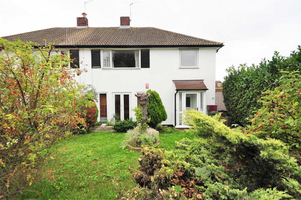 Buy or rent a property | Mera Drive, Bexleyheath DA7 4JN