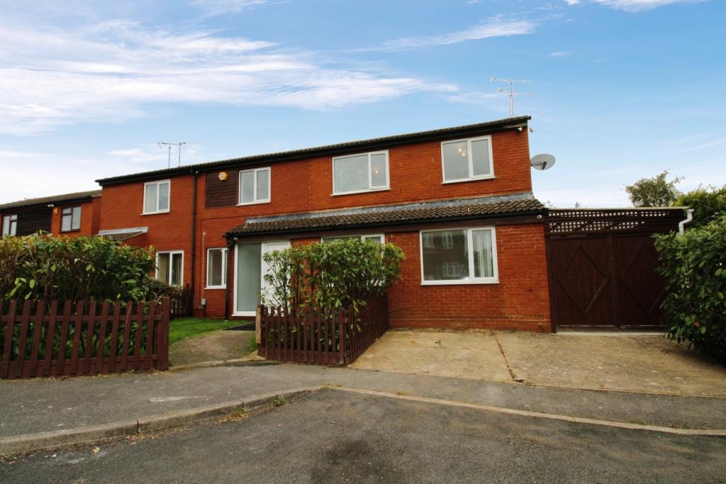 Buy or rent a property | Sparrow Close, Luton LU4 0XL