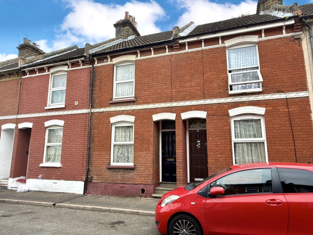 Buy or rent a property | Sydney Road, Chatham ME4 5PR