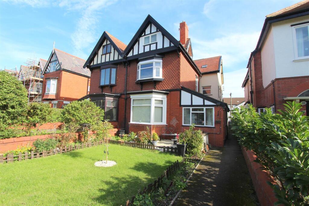 Buy or rent a property | Victoria Road, Lytham St. Annes FY8 1LE