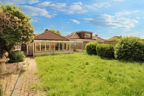 Buy or rent a property | Ingreway, Romford RM3 0BN