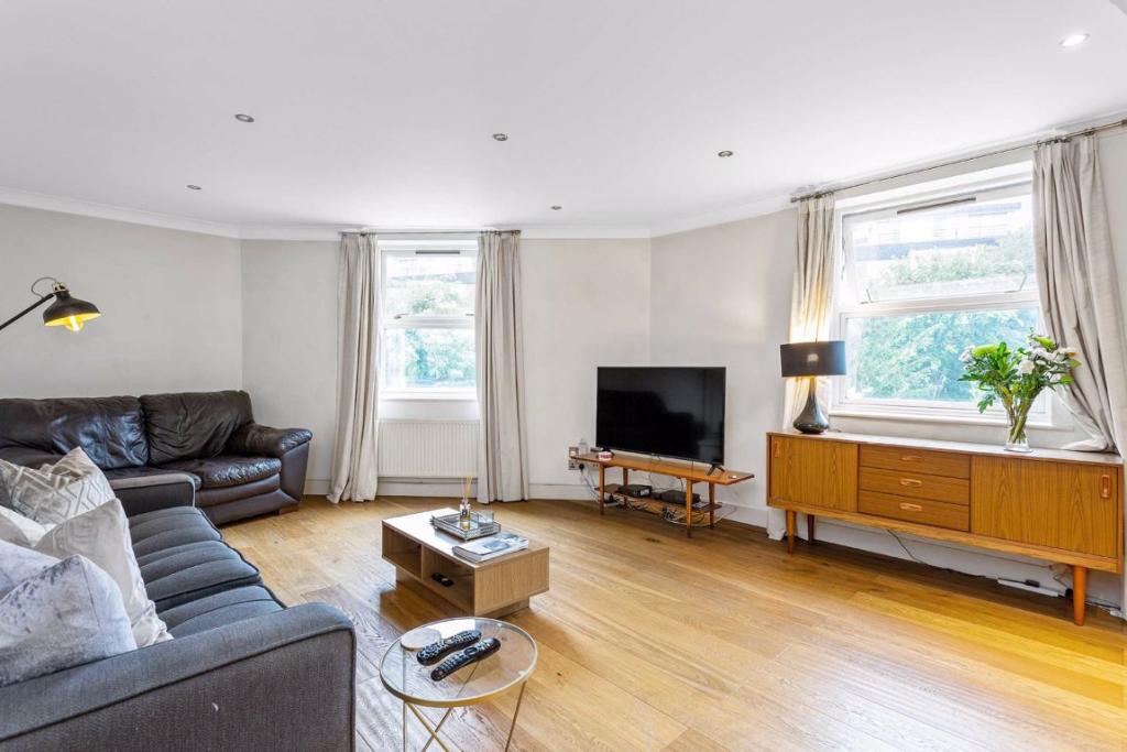 Buy or rent a property | Nightingale Lane, London SW4 9AH