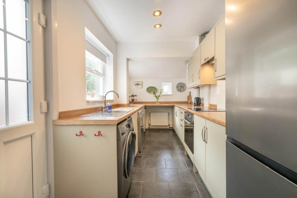 Buy or rent a property | Nursery Road, Tunbridge Wells TN4 9BY