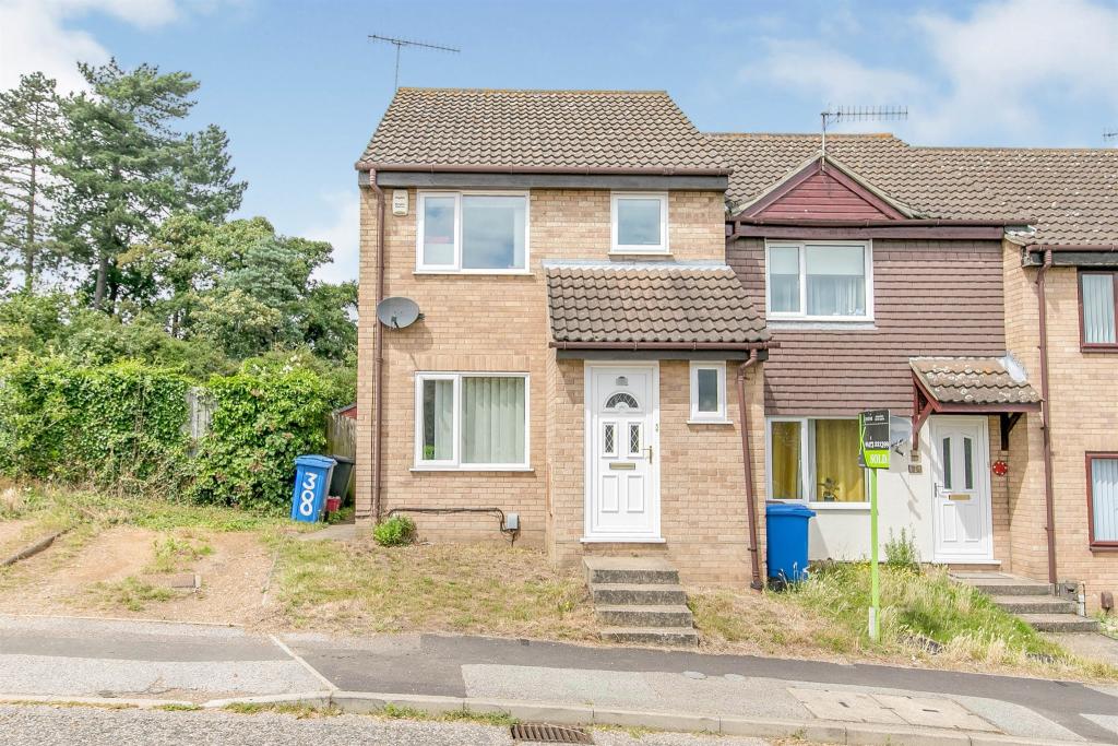 Buy or rent a property | Lupin Road, Ipswich IP2 0XB