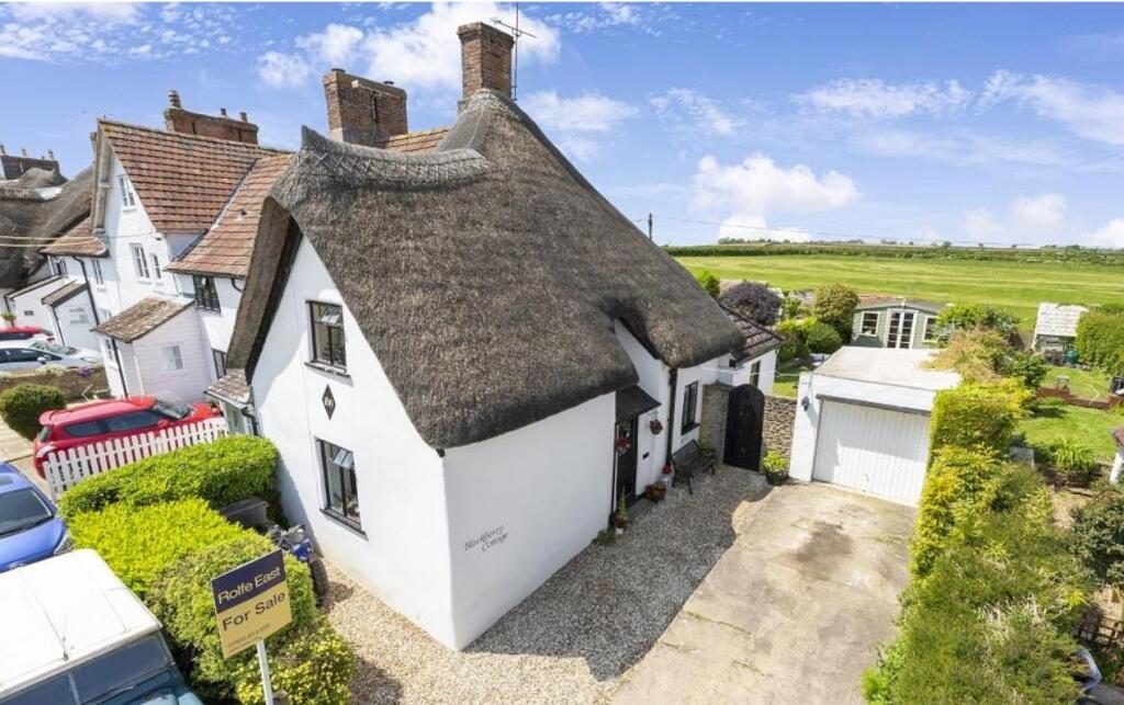 Buy or rent a property | Newtown, Sherborne DT9 5BJ