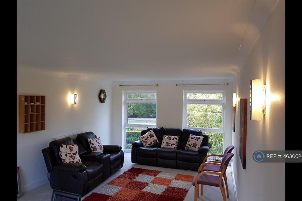 Buy or rent a property | Grosvenor Drive, Maidenhead SL6 8PF