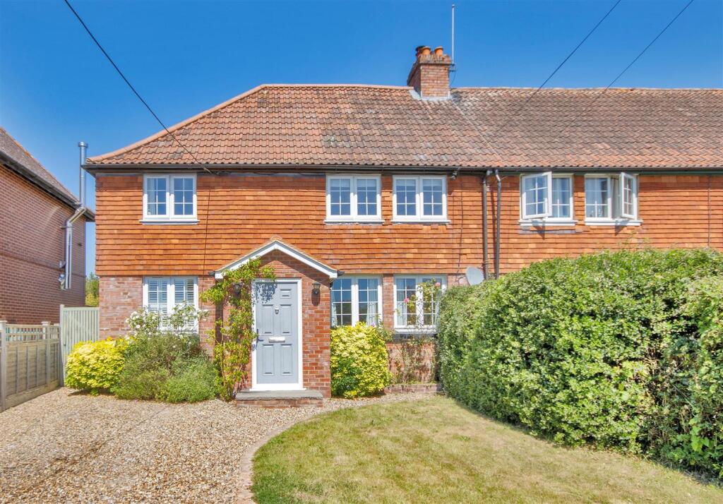 Buy or rent a property | Lingfield Road, Edenbridge TN8 5EB