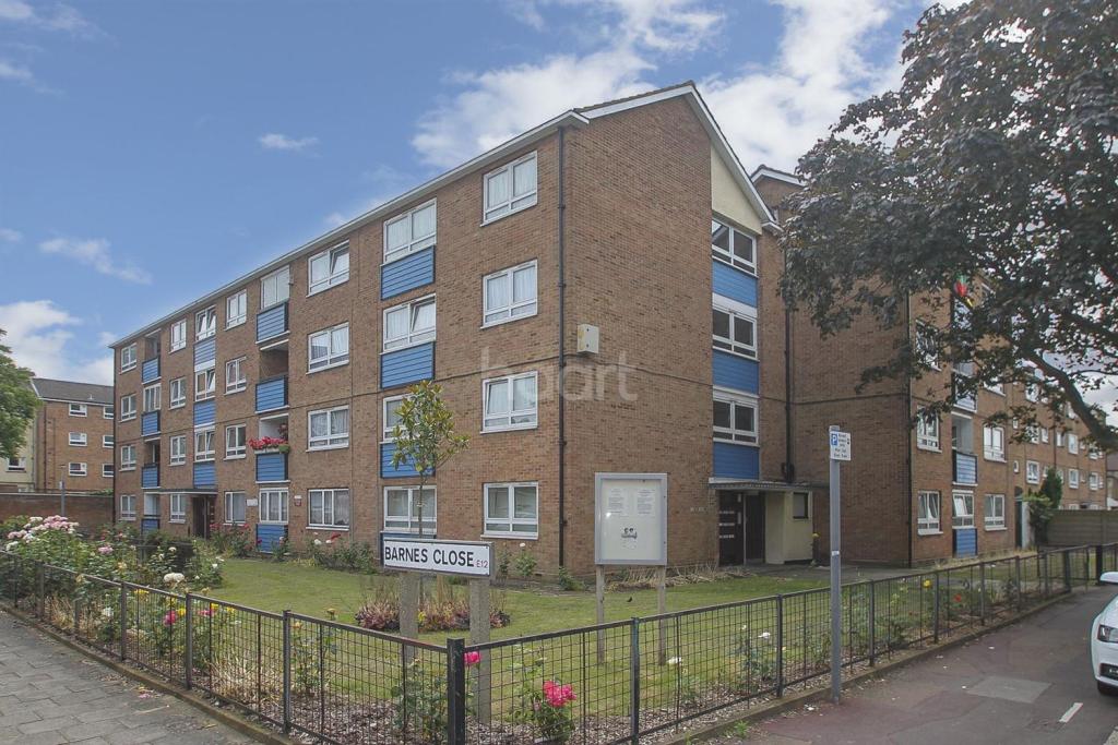 Buy or rent a property | Manor Park Road, London E12 5AT