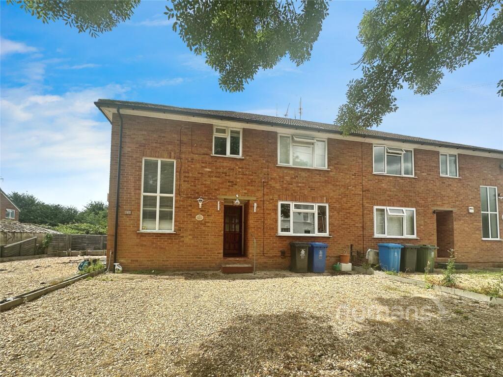 Buy or rent a property | Ray Lea Road, Maidenhead SL6 8QP