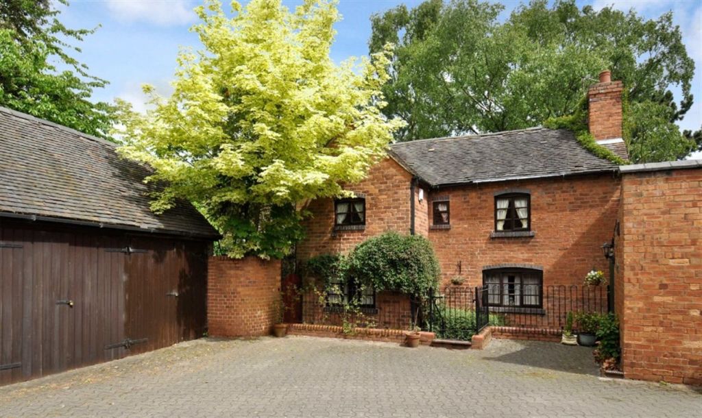 Buy or rent a property | Stockwell End, Wolverhampton WV6 9PH