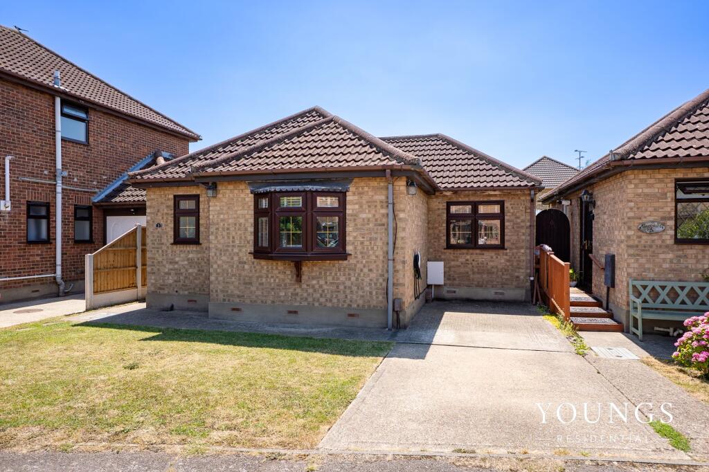 Buy or rent a property | Beecroft Crescent, Canvey Island SS8 9FA