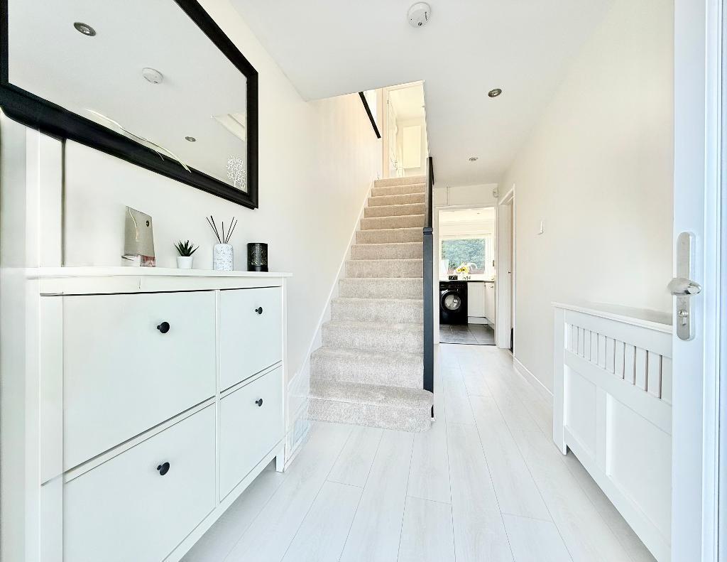 Buy or rent a property | Colebrook Avenue, Luton LU3 3DY