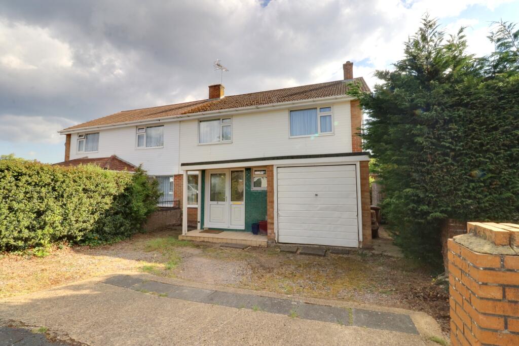 Buy or rent a property | Coleridge Gardens, Waterlooville PO8 8LJ