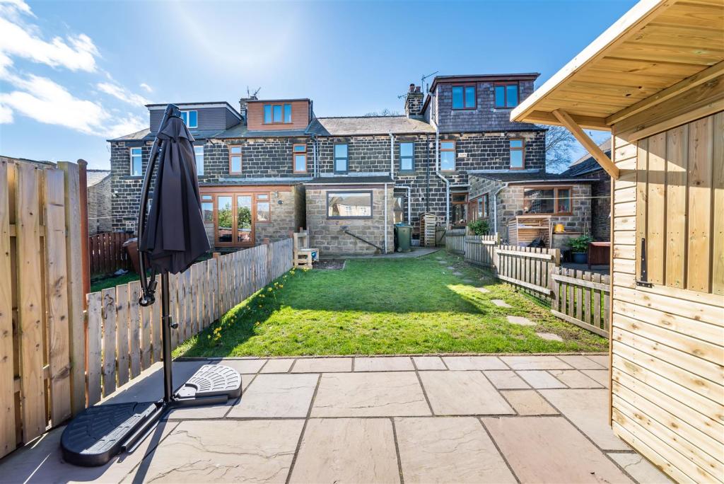 Buy or rent a property | Roper Lane, Sheffield S35 7AA