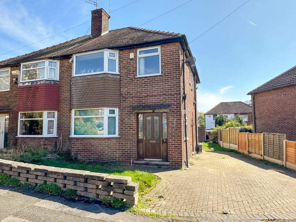 Buy or rent a property | Elmtree Drive, Stockport SK4 2HW