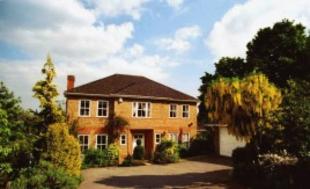 Buy or rent a property | Lavender Close, Coulsdon CR5 3EU