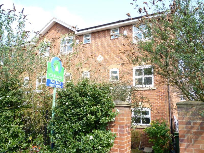 Buy or rent a property | Honeychurch Close, Redditch B98 7BZ