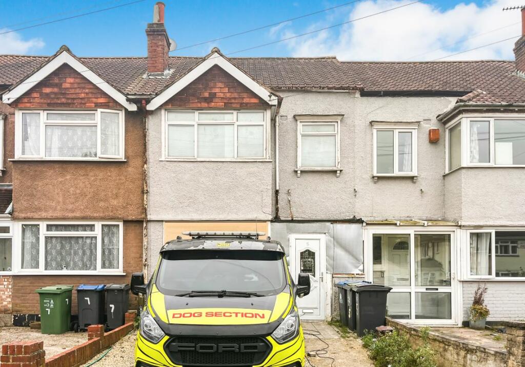 Buy or rent a property | Potters Grove, New Malden KT3 5DF