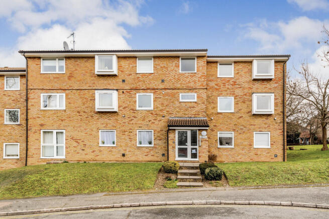 Buy or rent a property | Parrs Close, South Croydon CR2 0QX