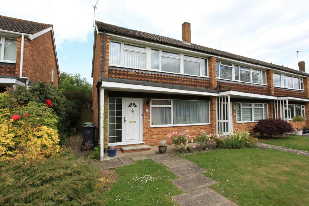 Buy or rent a property | Fayerfield, Potters Bar EN6 5DQ