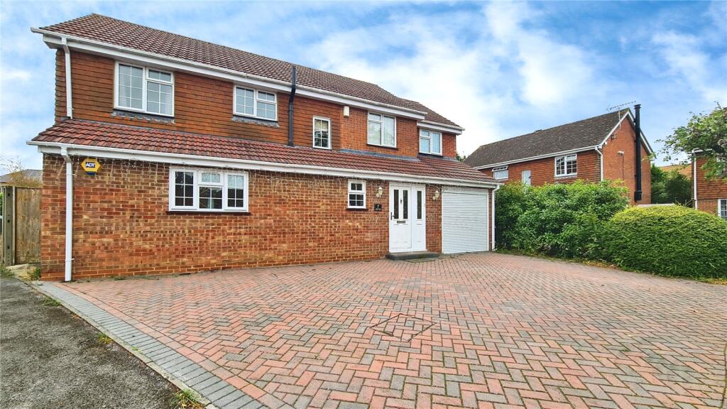 Buy or rent a property | Kitwood Drive, Reading RG6 3TA