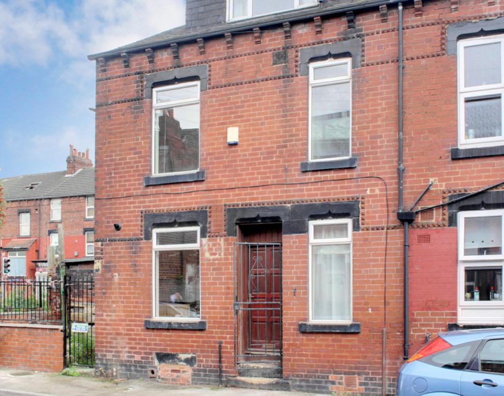 Buy or rent a property | Compton Place, Harehills LS9 7BN