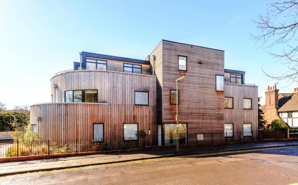 Buy or rent a property | Nightingale Road, Guildford GU1 1ER