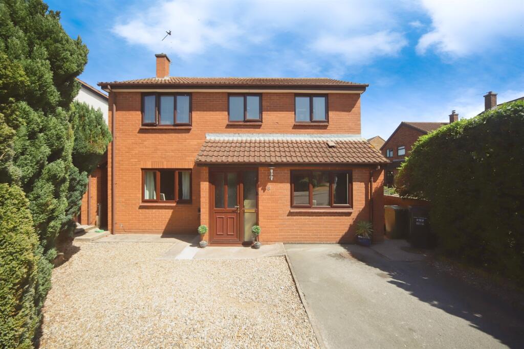 Buy or rent a property | Walnut Close, Taunton TA1 5HP
