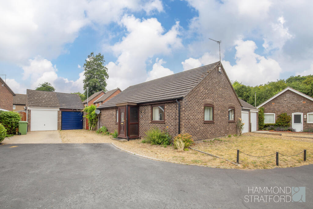 Buy or rent a property | Skye Close, Norwich NR5 9DL