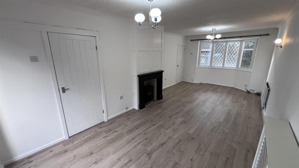 Buy or rent a property | Carrgate Road, Manchester M34 7SJ