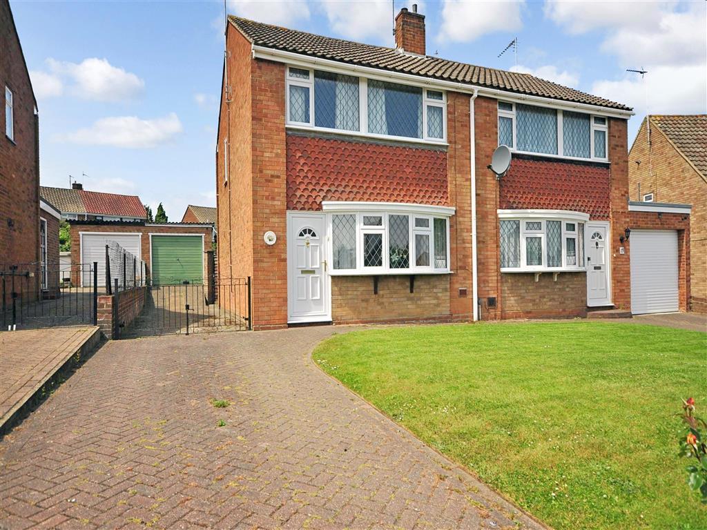 Buy or rent a property | Oak Drive, Rochester ME3 7BD