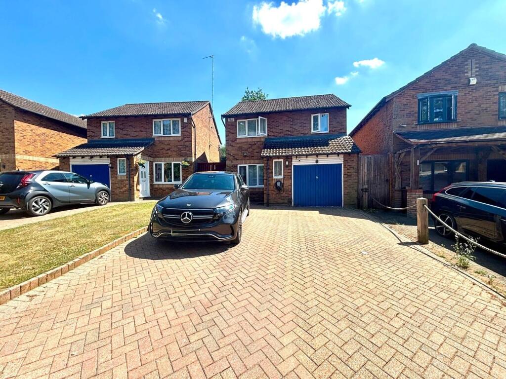 Buy or rent a property | Ten Pines, Northampton NN3 5JZ