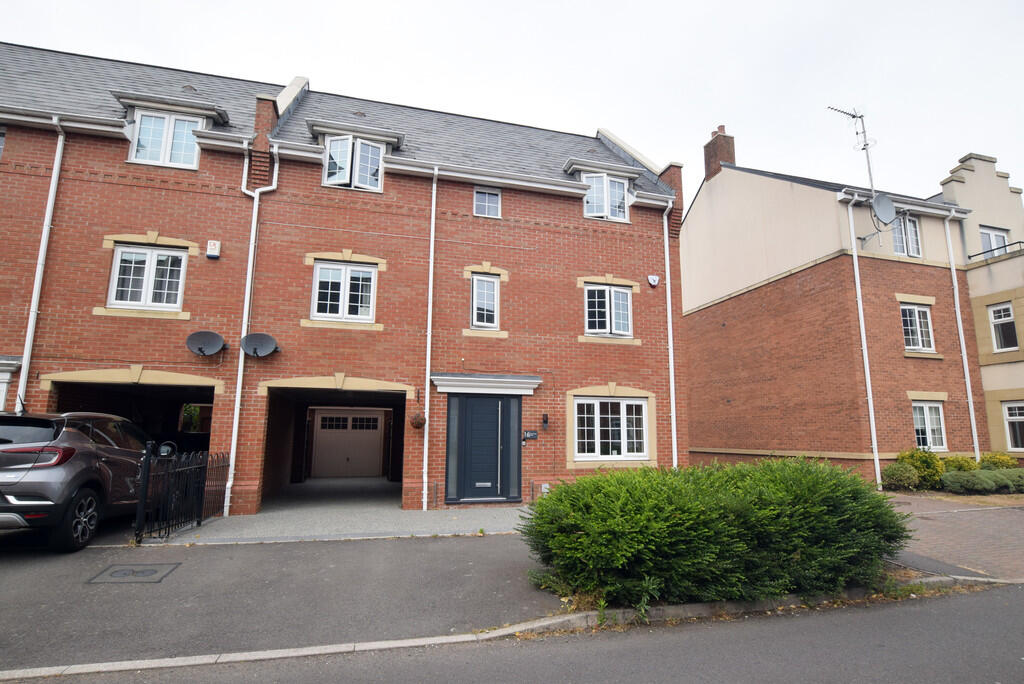 Buy or rent a property | Highlander Drive, Telford TF2 8JZ