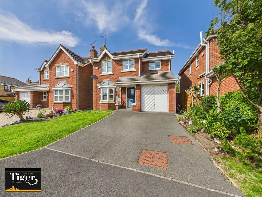 Buy or rent a property | Lark Close, Blackpool FY3 9PB