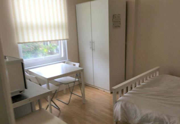 Buy or rent a property | Oxberry Avenue, London SW6 5SP